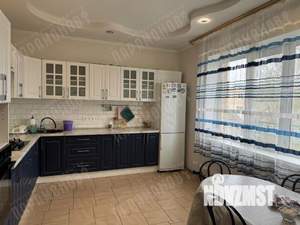 Коттедж 350м&sup2;, 1-этажный, участок 8 сот.  