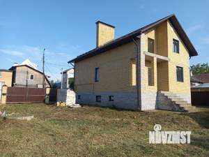 Дом 208м&sup2;, 3-этажный, участок 5 сот.  