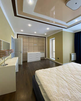 Дом 140м&sup2;, 3-этажный, участок 2 сот.  