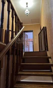 Дом 200м&sup2;, 2-этажный, участок 6 сот.  