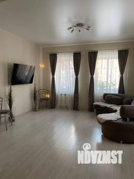 Коттедж 204м&sup2;, 2-этажный, участок 7 сот.  