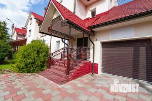 Дом 270м², 2-этажный, участок 6 сот.  