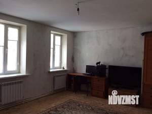 Дом 80м&sup2;, 2-этажный, участок 6 сот.  