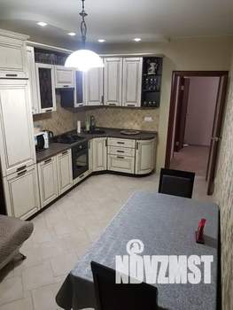 1-к квартира, посуточно, 61м2, 3/10 этаж