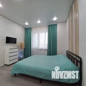 Студия квартира, посуточно, 28м2, 7/17 этаж