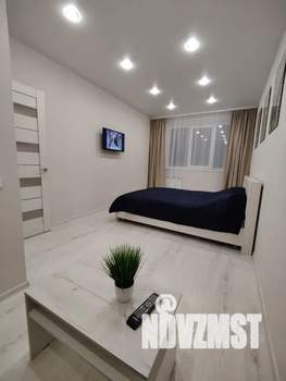 1-к квартира, посуточно, 37м2, 3/15 этаж