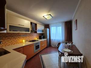 2-к квартира, посуточно, 80м2, 9/10 этаж