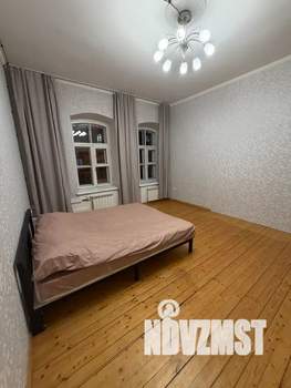 1-к квартира, посуточно, 43м2, 1/2 этаж