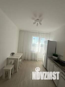1-к квартира, посуточно, 38м2, 14/18 этаж