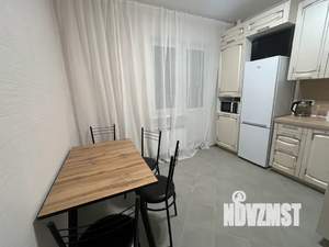 1-к квартира, посуточно, 40м2, 2/14 этаж