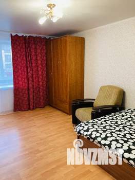 1-к квартира, посуточно, 40м2, 2/9 этаж