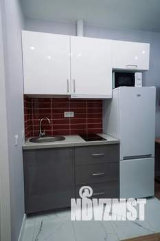 Студия квартира, посуточно, 16м2, 1/10 этаж