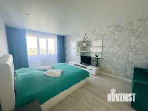1-к квартира, посуточно, 38м2, 9/9 этаж