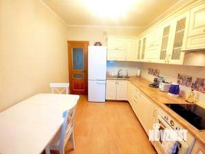 2-к квартира, посуточно, 60м2, 1/1 этаж