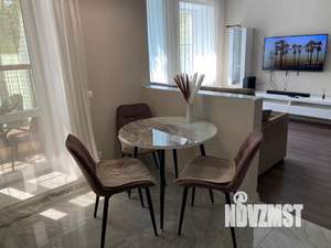 Студия квартира, посуточно, 44м2, 2/4 этаж