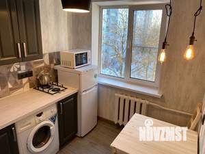 2-к квартира, посуточно, 45м2, 5/5 этаж