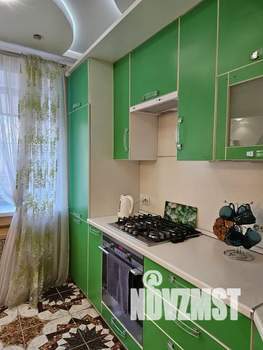 Студия квартира, посуточно, 34м2, 1/5 этаж