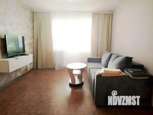 1-к квартира, посуточно, 36м2, 4/10 этаж