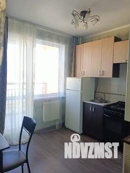 1-к квартира, посуточно, 44м2, 6/10 этаж