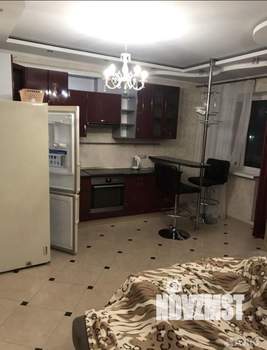 2-к квартира, на длительный срок, 70м2, 3/17 этаж