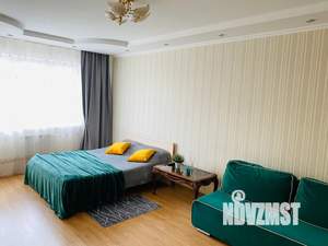 1-к квартира, посуточно, 45м2, 3/10 этаж
