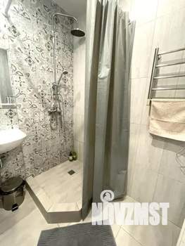 Студия квартира, посуточно, 32м2, 1/5 этаж