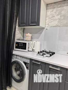 1-к квартира, посуточно, 40м2, 1/10 этаж