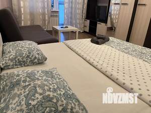 1-к квартира, посуточно, 35м2, 10/10 этаж