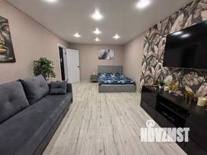 1-к квартира, посуточно, 40м2, 1/10 этаж