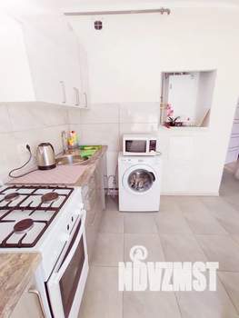 1-к квартира, посуточно, 40м2, 2/12 этаж