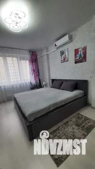 1-к квартира, посуточно, 43м2, 4/16 этаж