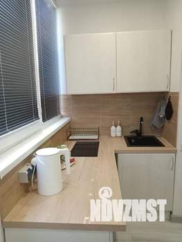 1-к квартира, посуточно, 17м2, 1/18 этаж