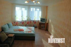 1-к квартира, посуточно, 45м2, 3/10 этаж