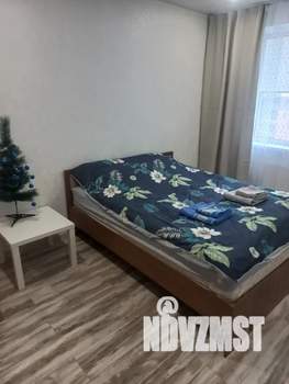1-к квартира, посуточно, 40м2, 5/10 этаж