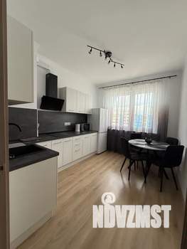 1-к квартира, посуточно, 37м2, 17/17 этаж