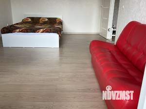 1-к квартира, посуточно, 42м2, 7/12 этаж