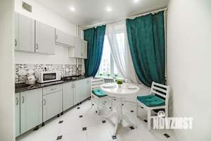 1-к квартира, посуточно, 30м2, 4/5 этаж