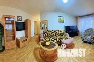 3-к квартира, посуточно, 65м2, 2/4 этаж