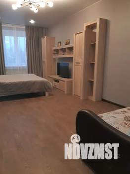 1-к квартира, посуточно, 50м2, 3/10 этаж