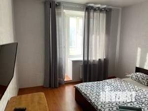 1-к квартира, посуточно, 33м2, 3/10 этаж