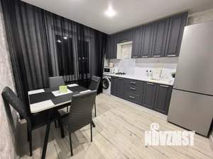 1-к квартира, посуточно, 40м2, 1/10 этаж