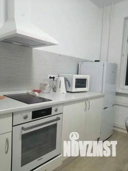 1-к квартира, посуточно, 37м2, 1/1 этаж