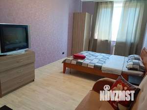 1-к квартира, посуточно, 40м2, 9/16 этаж