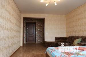 1-к квартира, посуточно, 45м2, 3/10 этаж