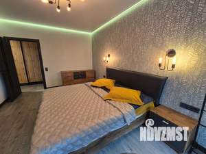 2-к квартира, посуточно, 77м2, 6/17 этаж
