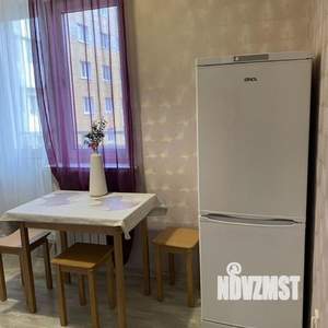 1-к квартира, посуточно, 37м2, 1/1 этаж