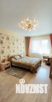1-к квартира, посуточно, 50м2, 9/17 этаж