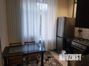 2-к квартира, посуточно, 56м2, 1/1 этаж