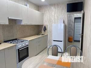 1-к квартира, посуточно, 42м2, 1/1 этаж