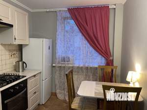 1-к квартира, посуточно, 33м2, 1/4 этаж